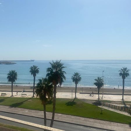 Moderno Y Completo Apartamento Frente Al Mar Малага Экстерьер фото